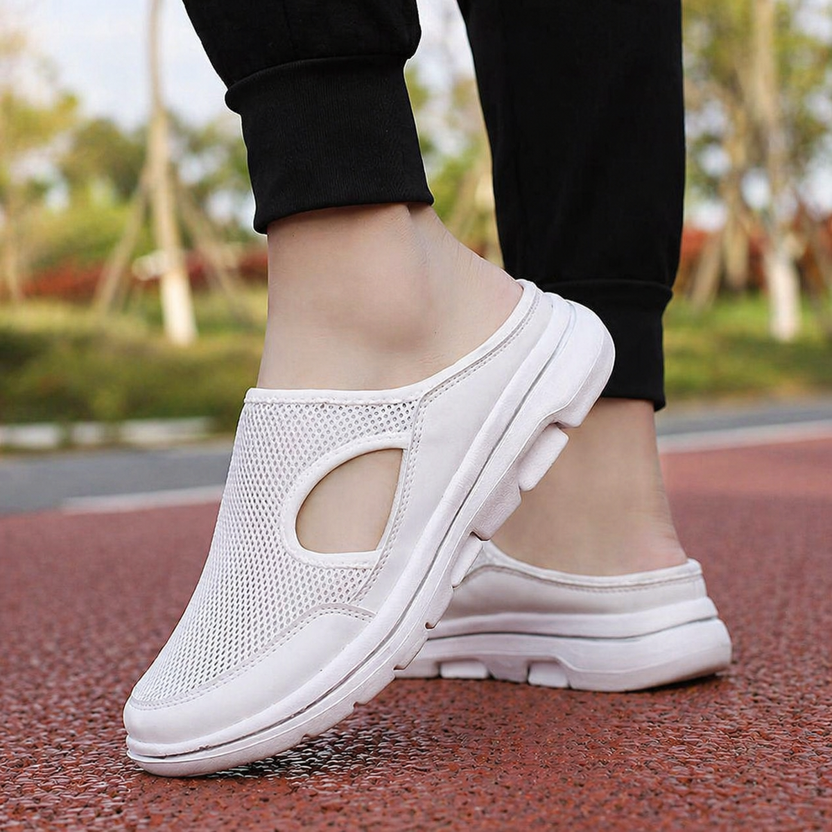 Supportive Indoor Slippers with Cushioned Sole for Everyday Wear